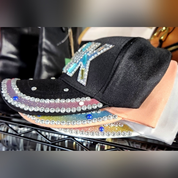 Black Rhinestone Embellished Cap - Picture 2 of 4